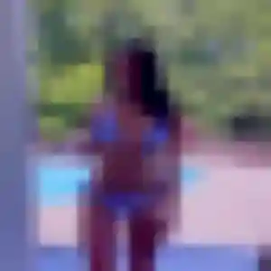 Découvre Hajar, 28 ans à Saint-Avit en privé
