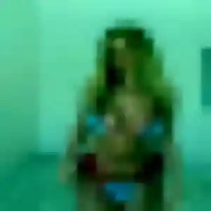 Photo privée de Zineb, 33 ans à Saint-Chamond - plan discret