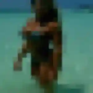 Charmante Louisa, 22 ans à Saint-Clément-de-la-Place - voir sa photo
