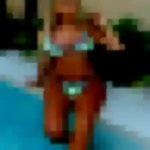 Daphne, fille de 36 ans cherche plan cul à Saint-Cosme-en-Vairais