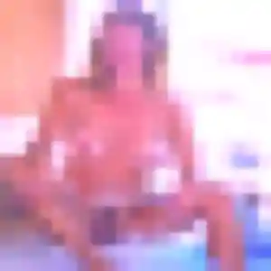 Helene (28 ans) à Saint-Didier-de-la-Tour cherche une rencontre maintenant