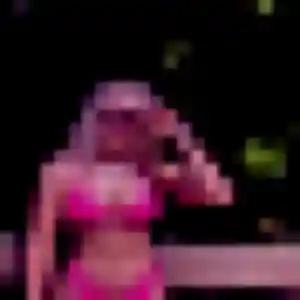 Yael, 25 ans, disponible à Saint-Frégant pour un plan cul