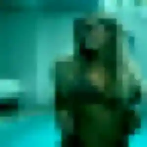plan cul à Saint-Geniès-de-Comolas : photo de Melodie, 23 ans - accès libre