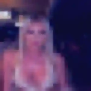 Contacte Ambre, 22 ans à Saint-Germain-Laval en privé