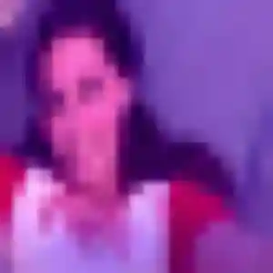 Découvre Lamia, 26 ans à Saint-Jean-de-la-Neuville en privé