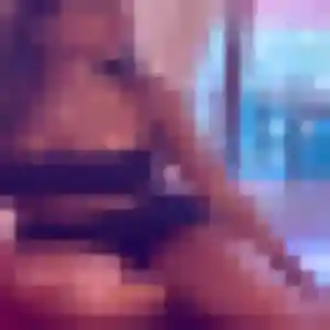 Charmante Zelda, 27 ans à Saint-Jean-le-Vieux - voir sa photo