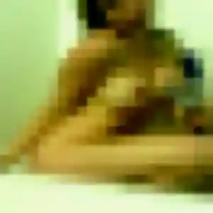 Gwendoline (28 ans) à Saint-Joseph propose une rencontre ce soir
