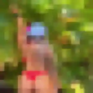 Giulia, 27 ans, en ligne à Saint-Just-Sauvage pour un plan cul