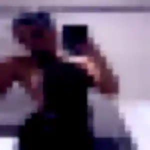 Svetlana, 32 ans, en ligne à Saint-Léger-lès-Domart pour une rencontre coquine