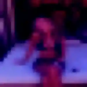 Sexy Bettina, 40 ans à Saint-Léon-sur-l'Isle - découvrir son profil