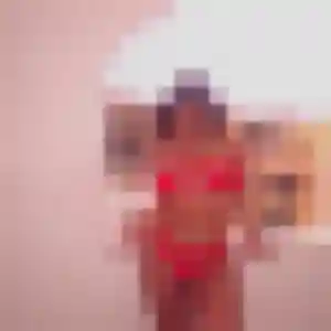 Adeline, 30 ans, dispo pour plan cul à Saint-Martial-d'Artenset