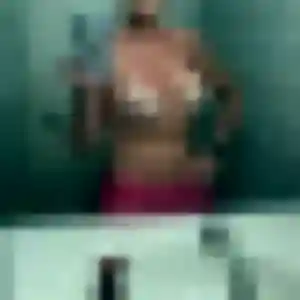 Tatiana, 26 ans, cherche un plan cul à Saint-Martin-du-Fouilloux