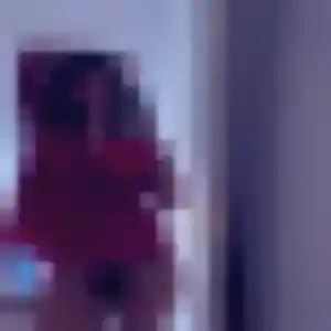 Photo perso de Clemence, 35 ans à Saint-Martin-la-Plaine - rencontre coquine