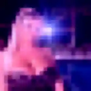 Kenza, 23 ans, en ligne à Saint-Michel-Chef-Chef pour une rencontre coquine