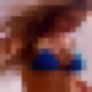 Photo de Ophelie à Saint-Montan (28 ans) - plan cul anonyme