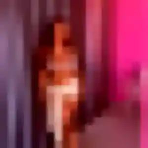 Photo exclusive de Clotilde, 40 ans à Saint-Morillon - plan discret