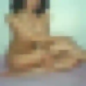 Photo de Nadia à Saint-Ouen-les-Vignes (42 ans) - plan cul anonyme