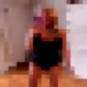 Berenice, 40 ans, disponible à Saint-Rémy-en-Rollat pour un plan cul