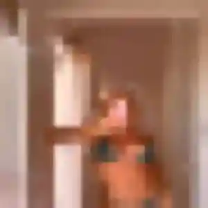 Photo privée de Valentine, 25 ans à Saint-Sauveur - rencontre sans lendemain