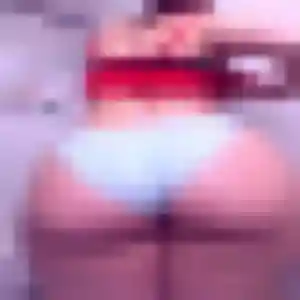 Photo de Sabrina à Saint-Sauveur-sur-École (35 ans) - plan cul anonyme