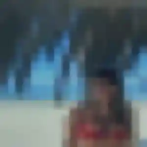 Nina, 28 ans, en ligne à Saint-Victor-la-Coste pour un plan cul
