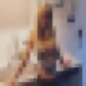 plan cul à Saint-Zacharie : photo de Domitille, 32 ans - accès libre