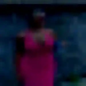 Découvre Rachida, 40 ans à Sainte-Cécile-les-Vignes en privé