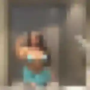 Photo privée de Ursula, 32 ans à Sainte-Croix-aux-Mines - plan discret
