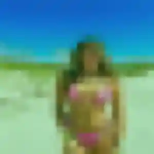 Charmante Lena, 38 ans à Sainte-Suzanne - voir sa photo