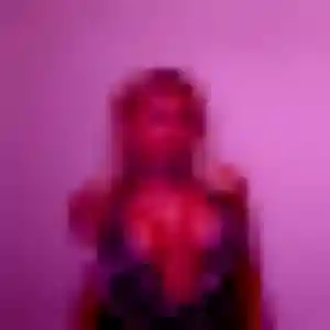 Camille, femme de 28 ans veut plan cul à Salles