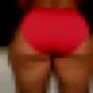 Nina, 38 ans, dispo pour plan cul à Salomé