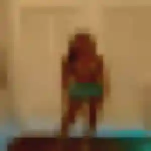 Charmante Kim, 43 ans à Sancoins - la contacter