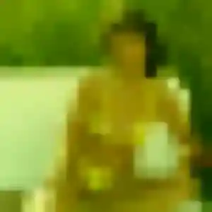 Rejoins Rania, 22 ans à Sarcey en t'inscrivant