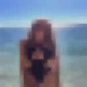 Faustine, 27 ans, disponible à Sassay pour un plan cul