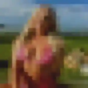 Martine, 34 ans, disponible à Saulon-la-Rue pour une rencontre coquine