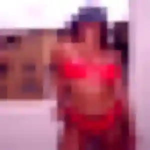 Photo privée de Chiara, 28 ans à Septfonds - rencontre coquine
