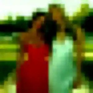 Charmante Rania, 33 ans à Souligné-Flacé - voir sa photo