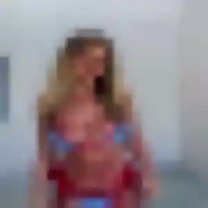 Photo de Regine à Templeuve-en-Pévèle (34 ans) - plan cul gratuit