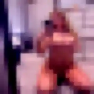 Contacte Nolwenn, 33 ans à Tendu en privé