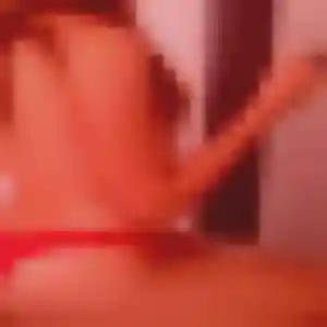 Sandrine, 23 ans, cherche un plan cul à Thiézac