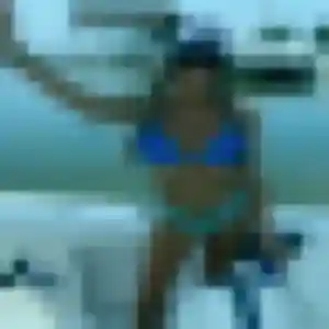 Nadia, fille de 24 ans propose plan cul à Torcieu