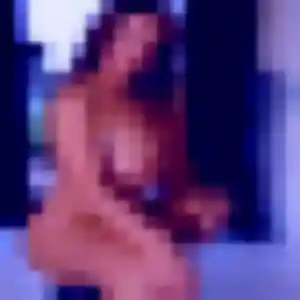 Charmante Clemence, 33 ans à Torigny-les-Villes - voir sa photo