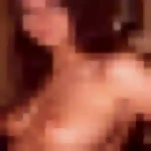 Rejoins Emma, 22 ans à Tosse gratuitement