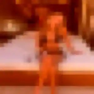 plan cul à Touët-sur-Var : profil de Claire, 33 ans - accès libre