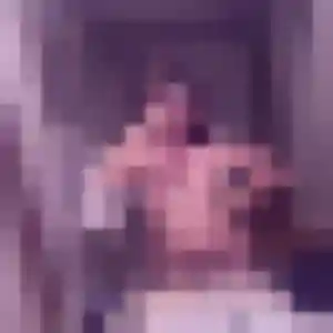 Julie, 22 ans, disponible à Toussieux pour un plan cul