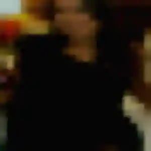 Iris, fille de 42 ans propose plan cul à Trans-en-Provence