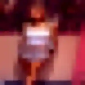 Eva, 22 ans, disponible à Trélévern pour un plan cul