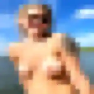 Photo de Fanny à Trévou-Tréguignec (44 ans) - plan cul sans inscription