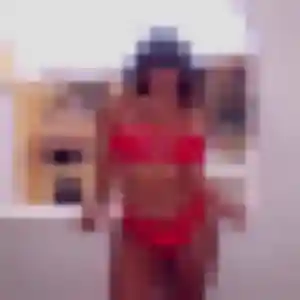 Profil de Sibylle à Trouville-sur-Mer (32 ans) - plan cul discret