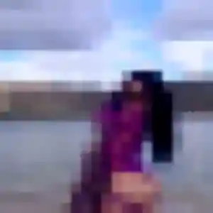 Contacte Dorothee, 35 ans à Trouy en privé